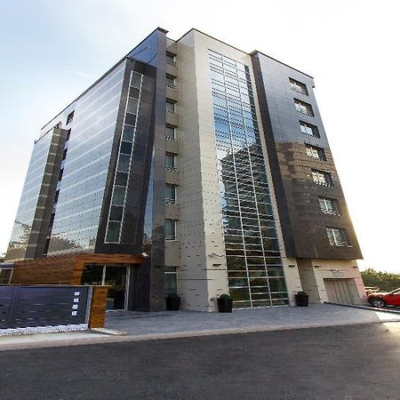 Hotel Heritage Belgrad Exteriör bild